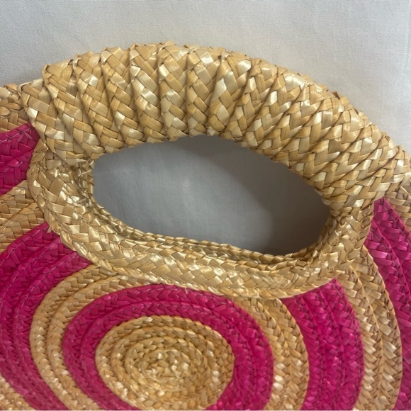 Mud Pie NWT Round Straw Bag with Hot Pink Circles Shoulder Strap and Handles - Picture 7 of 16